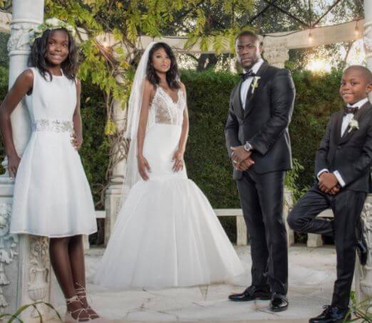 Henry Robert Witherspoon son Kevin Hart with his bride and children on the wedding day.